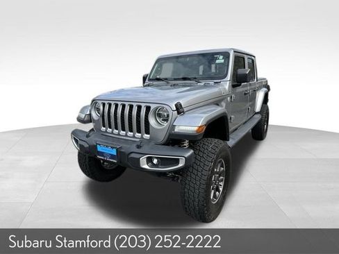 Used 2020 Jeep Gladiator Overland AWD/4WD image 3