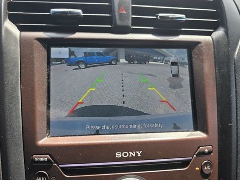 Used 2020 Ford Fusion Titanium FWD image 22