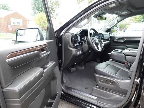 Used 2024 GMC Sierra 1500 Elevation image 10