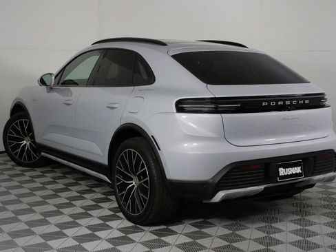 New 2026 Porsche Macan 4 Electric AWD/4WD image 3