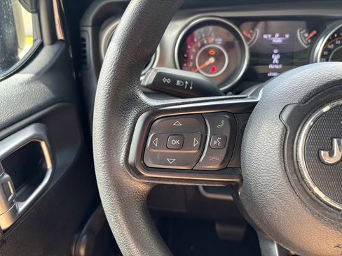 Used 2021 Jeep Wrangler Unlimited Sport AWD/4WD image 25
