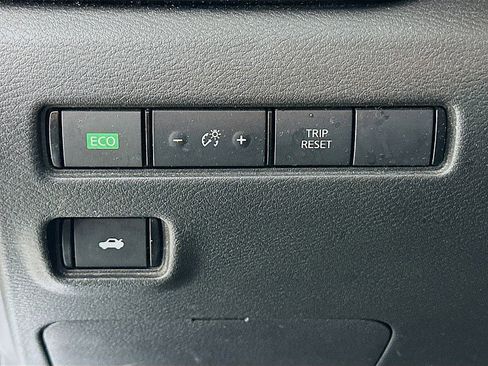 Used 2020 Nissan Sentra SV FWD image 10