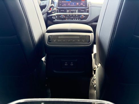 New 2026 Nissan Pathfinder SL FWD image 17