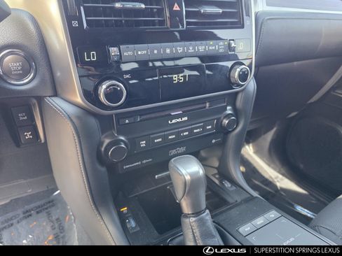 Used 2023 Lexus GX 460 Premium w/ Accessory Package AWD/4WD image 20