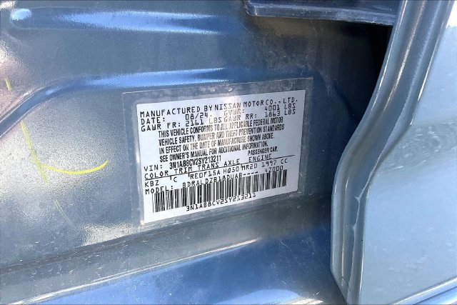 Used 2025 Nissan Sentra SV w/ SV Premium Package FWD image 19