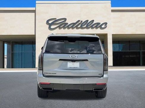 New 2026 Cadillac Escalade Platinum Sport w/ LPO, ONYX Package AWD/4WD image 4