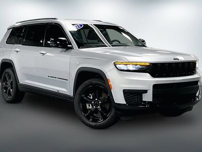Used 2023 Jeep Grand Cherokee L Laredo