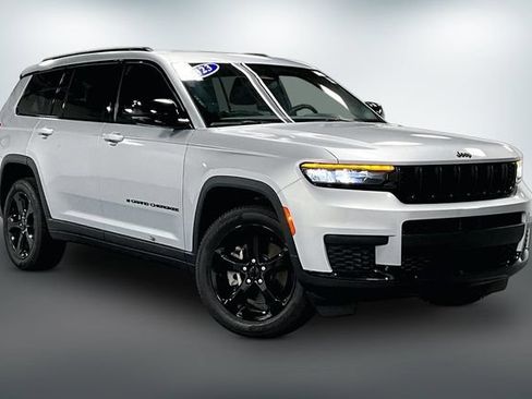 Used 2023 Jeep Grand Cherokee L Laredo AWD/4WD image 1