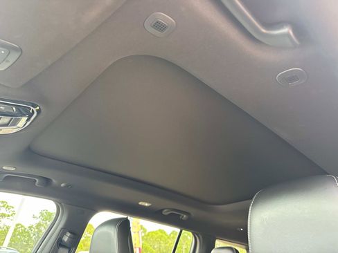 Certified 2022 Jeep Grand Cherokee L Overland image 22