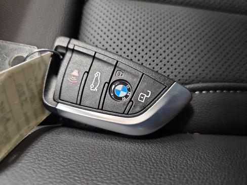 New 2026 BMW 330i Sedan w/ M Sport Package image 37