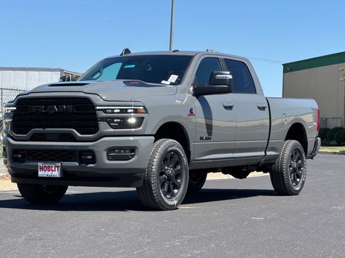 New 2026 RAM 2500 Laramie w/ Night Edition AWD/4WD image 7