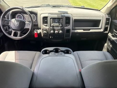 Used 2018 RAM 1500 Express w/ Express Value Package AWD/4WD image 18