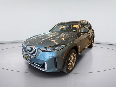 Used 2025 BMW X5 xDrive40i w/ Premium Package AWD/4WD image 2