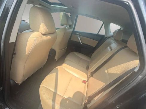 Used 2013 MAZDA MAZDA3 i Grand Touring FWD image 9