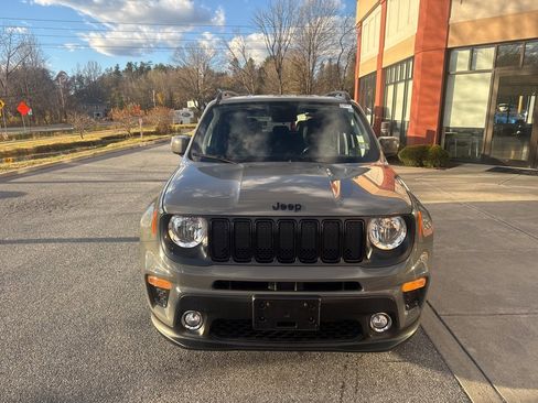 Used 2020 Jeep Renegade Altitude image 2