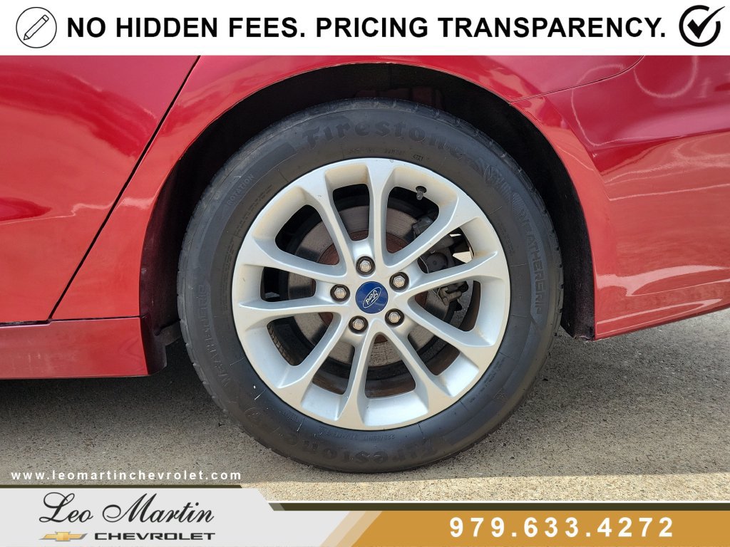 Used 2019 Ford Fusion SE FWD image 8