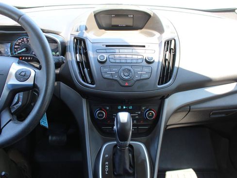 Used 2018 Ford C-MAX SE w/ Cold Weather Package FWD image 27
