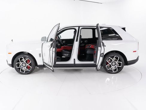 Certified 2024 Rolls-Royce Cullinan Black Badge w/ Dark Exterior Package image 9