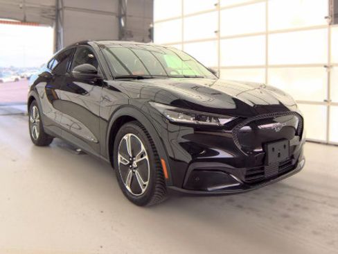 Used 2022 Ford Mustang Mach-E Select AWD/4WD image 3