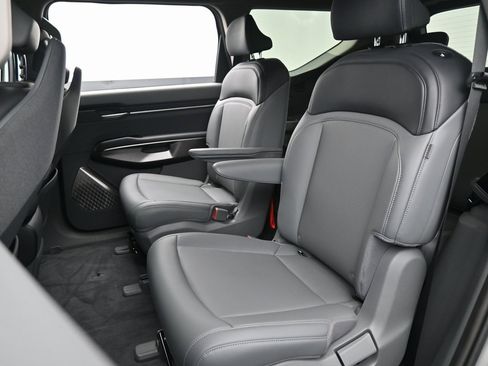 Used 2024 Kia EV9 Light Long Range image 33