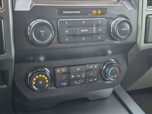 Certified 2019 Ford F250 XLT w/ XLT Premium Package AWD/4WD image 14