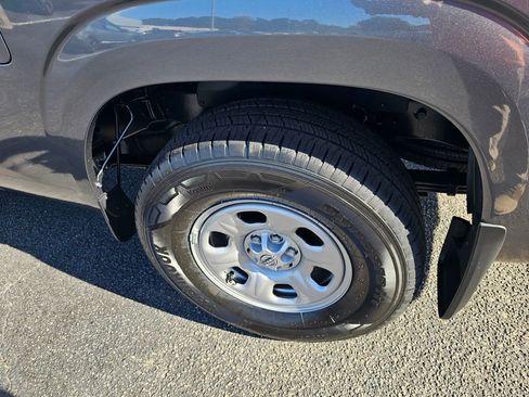 New 2026 Nissan Frontier S image 9