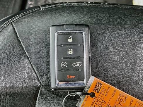 Used 2021 Jeep Grand Cherokee L Limited AWD/4WD image 33