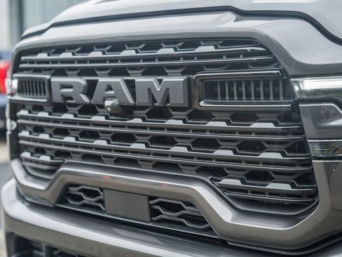 New 2026 RAM 2500 Limited AWD/4WD image 12