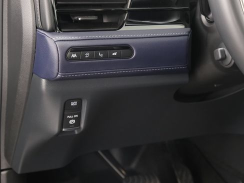 Used 2026 INFINITI QX80 4WD w/ Sport Exterior Package image 28