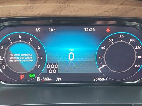 Used 2025 Volkswagen Atlas SE AWD/4WD image 11