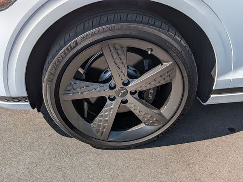 Used 2025 Genesis GV70 3.5T Sport w/ Sport Advanced Package image 21