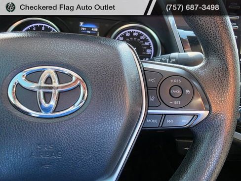 Used 2021 Toyota Camry LE FWD image 29