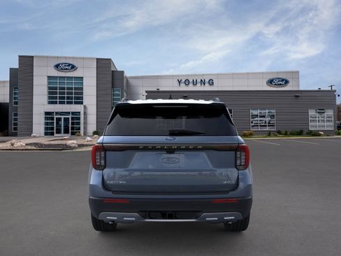 New 2026 Ford Explorer Active image 5