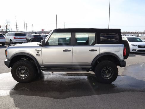 Used 2021 Ford Bronco 4-Door image 2