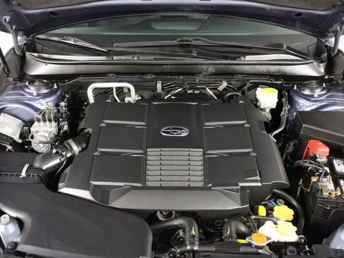 Used 2018 Subaru Outback 3.6R Limited image 24