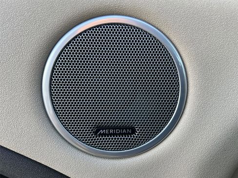 Used 2016 Land Rover Range Rover Evoque SE Premium image 17