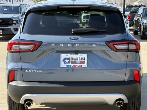 New 2026 Ford Escape Active image 29