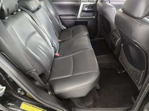 Used 2015 Toyota 4Runner SR5 image 19