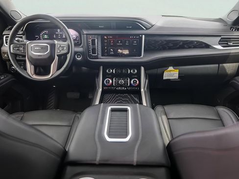 Used 2023 GMC Yukon Denali image 31