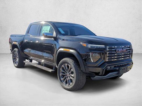 New 2026 GMC Canyon Denali image 3