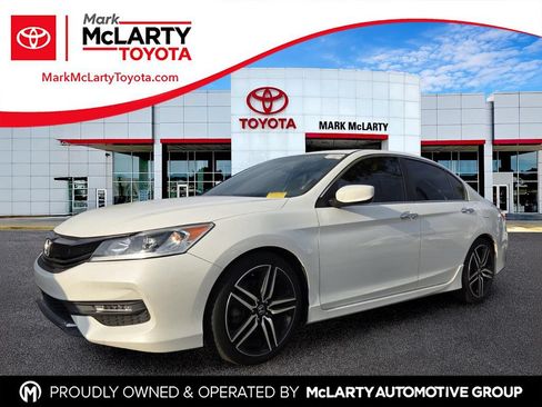 Used 2017 Honda Accord Sport image 1