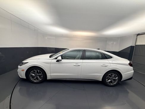 Certified 2023 Hyundai Sonata SEL FWD image 3