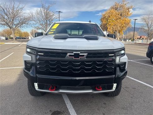 Certified 2024 Chevrolet Silverado 1500 ZR2 image 9
