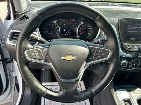 Used 2023 Chevrolet Equinox LT FWD image 17