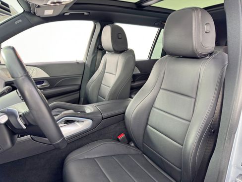 Used 2024 Mercedes-Benz GLS 450 4MATIC image 50