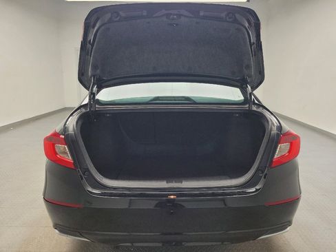 Used 2018 Honda Accord EX image 29