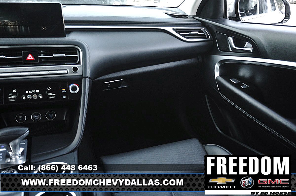 Used 2025 Genesis G70 2.5T RWD image 34