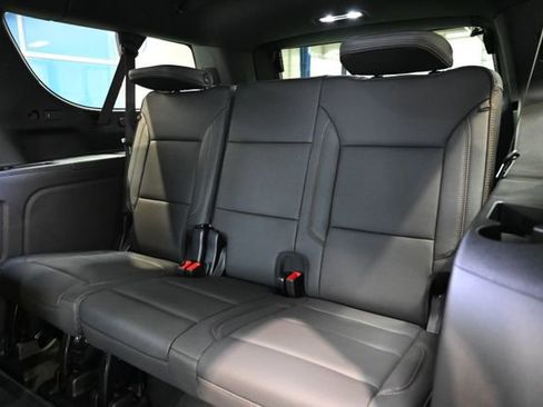 New 2026 Chevrolet Suburban High Country AWD/4WD image 14