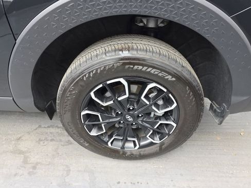 Used 2024 Hyundai Santa Cruz SE image 16