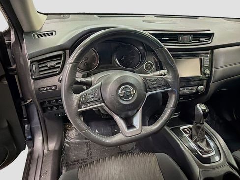 Used 2017 Nissan Rogue SV w/ Sun & Sound Touring Package AWD/4WD image 18